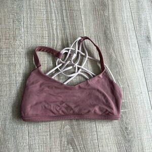 light and darker pink lululemon sports bra size 4